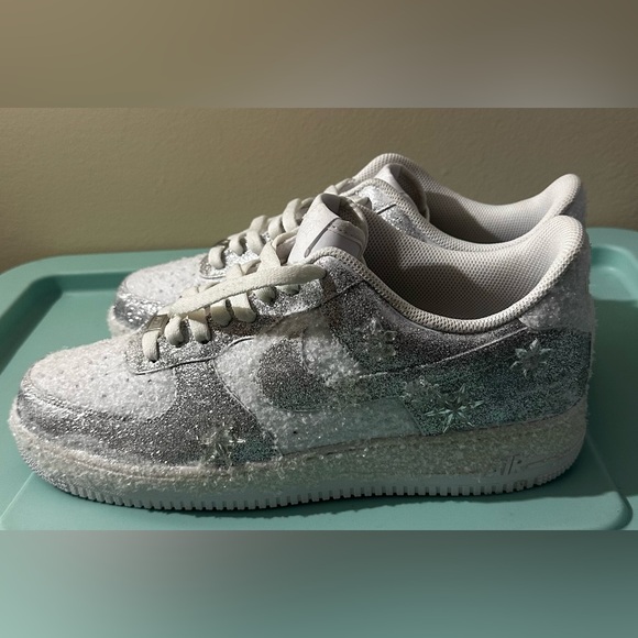 Nike Air Force 1 Custom Snow Flakes - Winter Wonderland Collection - Picture 1 of 11